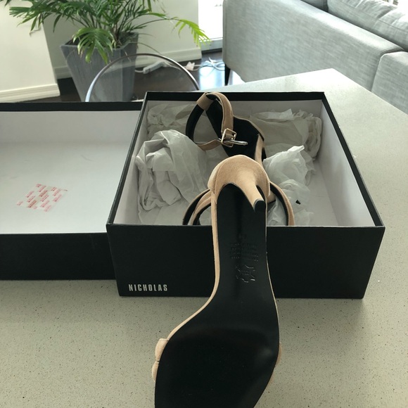 Nicholas Joclyn Pump in Seashell Suede - Picture 5 of 5